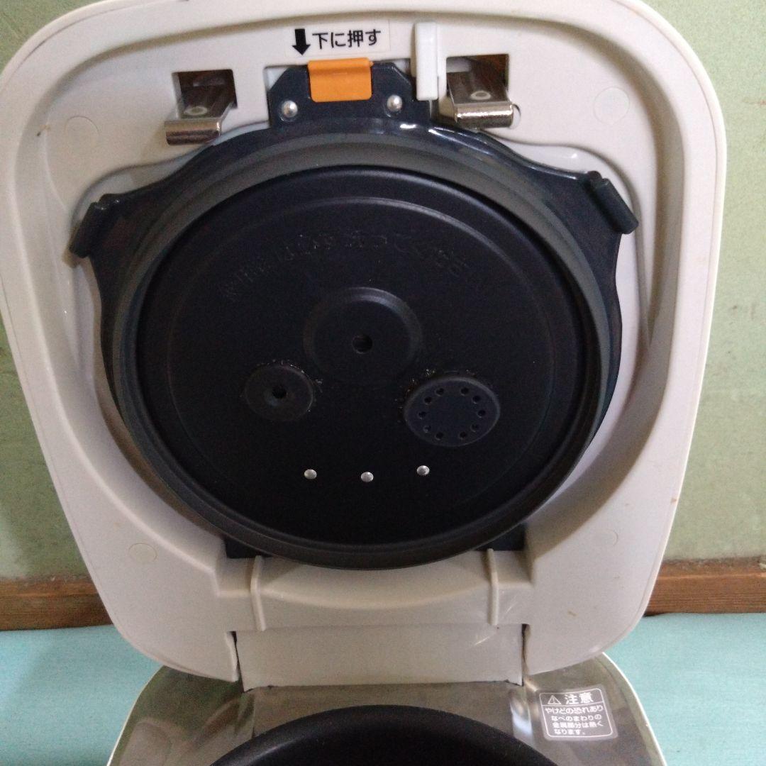 象印　圧力IH炊飯ジャー　炎舞炊き　 NW-FA10