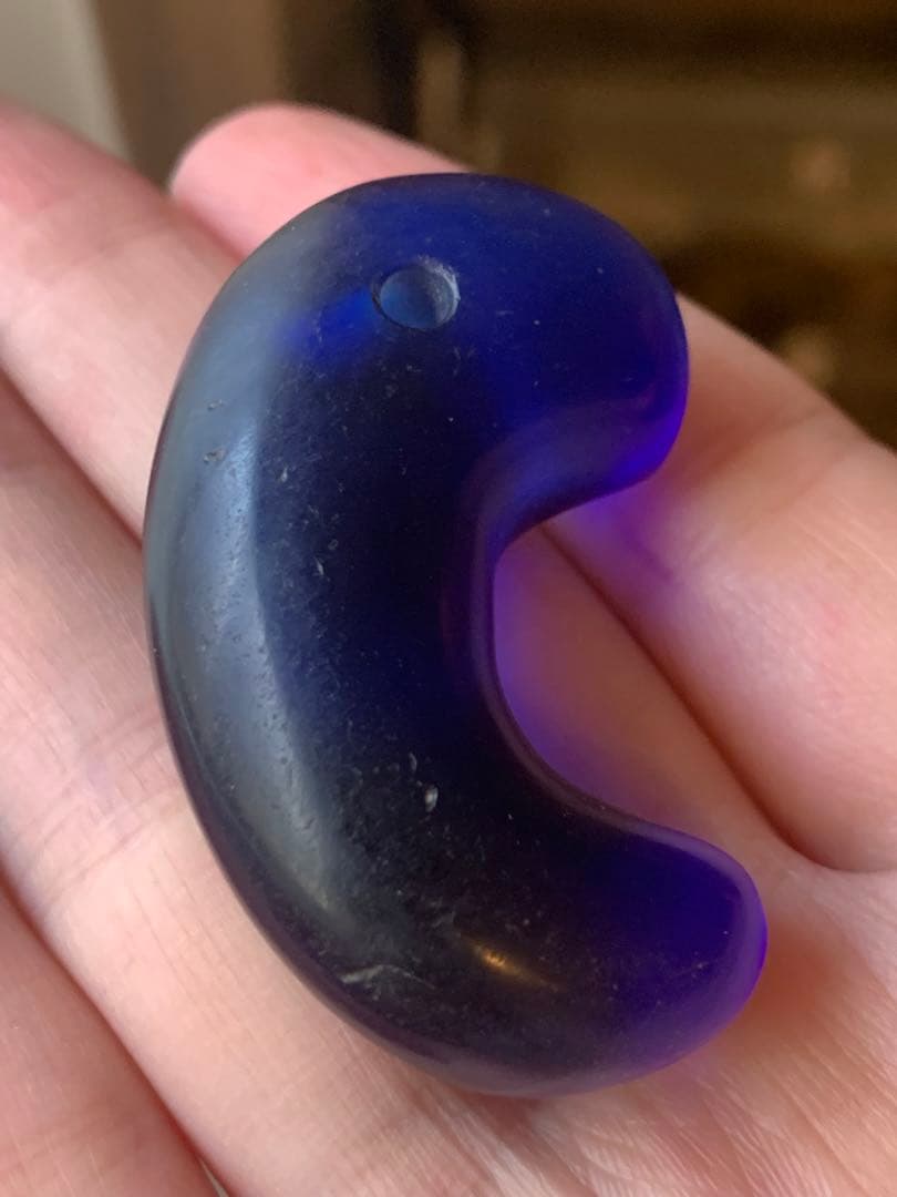 古墳期　瑠璃製勾玉　古代ガラス　出土　縄文　石器　化石　根付　糸魚川翡翠勾玉