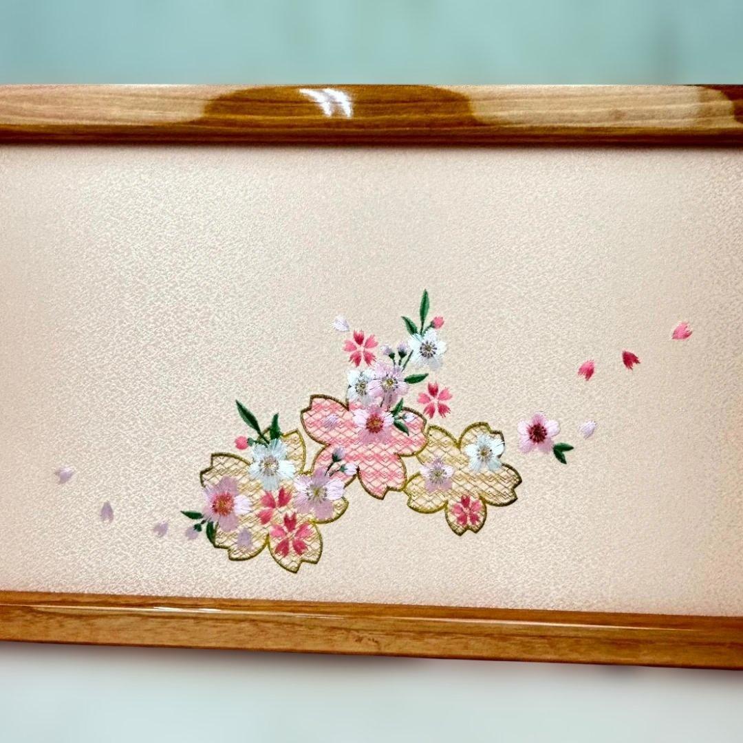 【高級品】雛人形　小木人形　親王飾り男雛と女雛　ひゐな　龍飛作　屛風付き