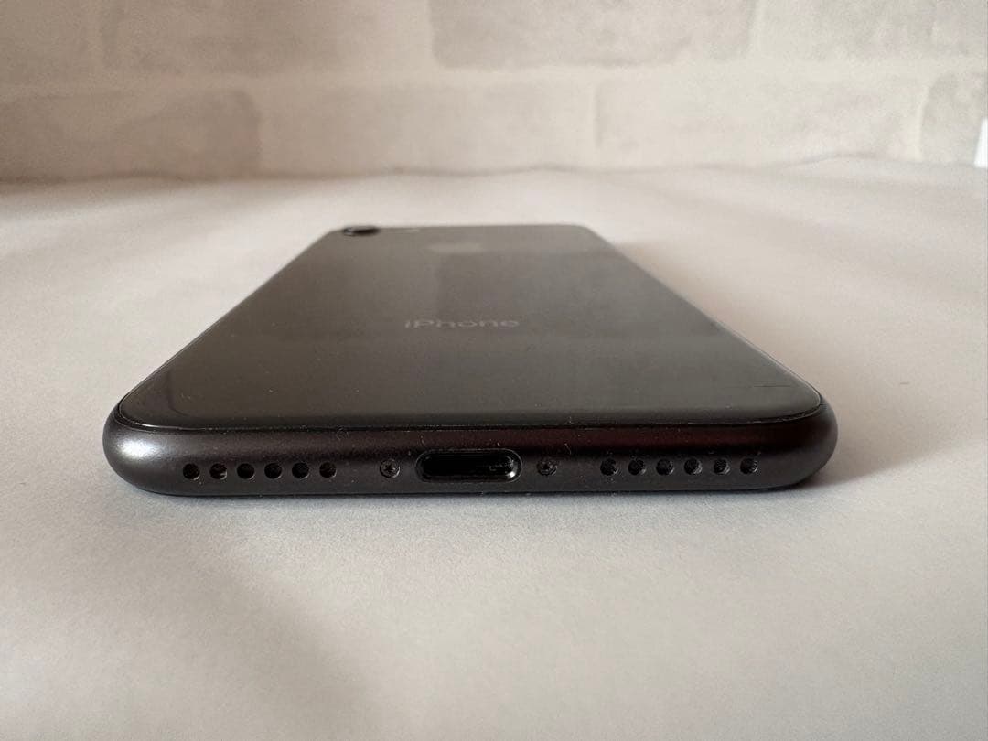 iPhone 8 64GB ブラック SIMフリー バッテリー85％ 本体のみ