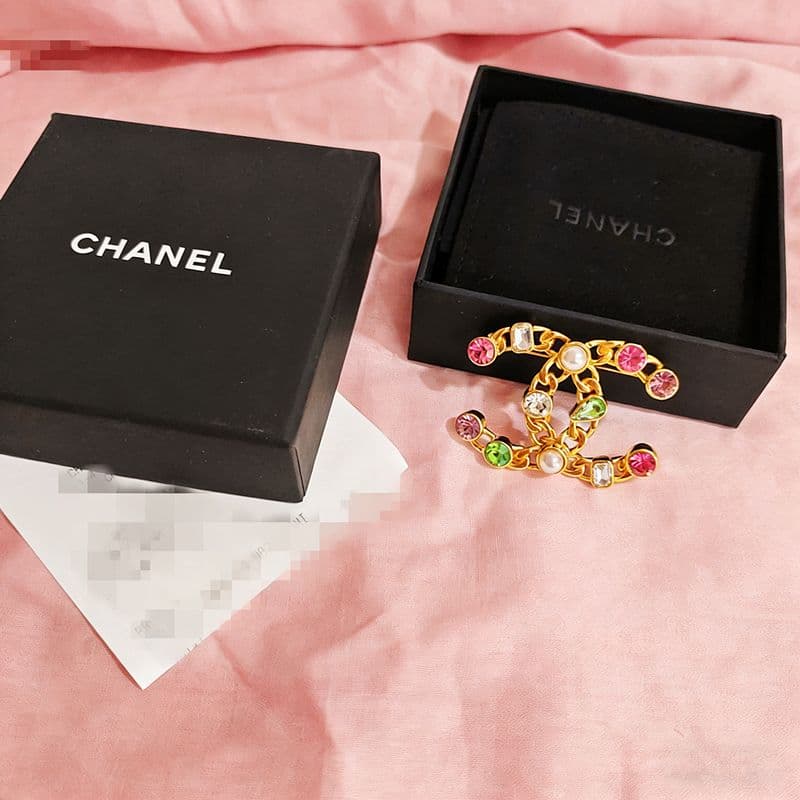 CHANELブローチマルチカラー