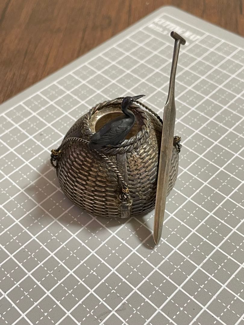 【宝蔵】時代物 金工 銀製 鵜籠形 鵜飼 魚籠 鵜篭形 楊枝入れ 銀細工 水鳥