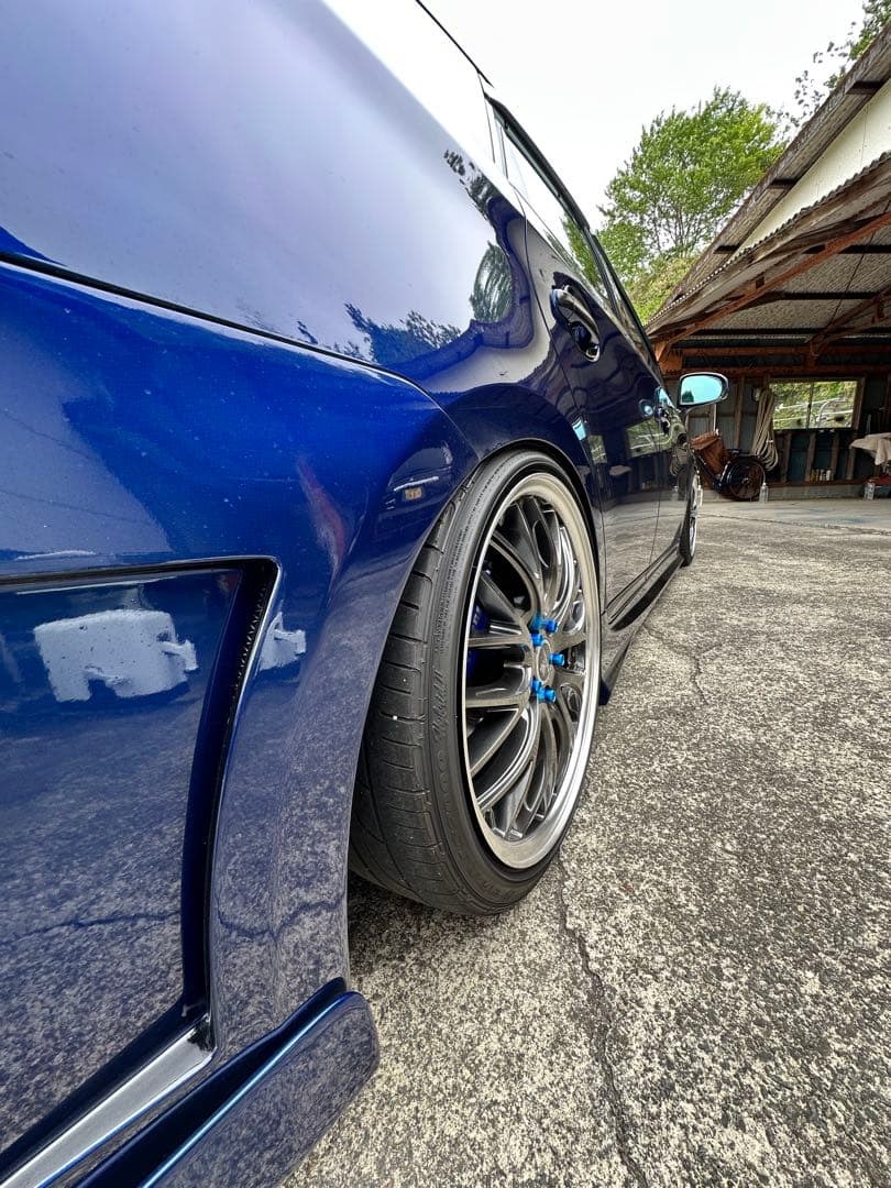 ロクサーニ マルチフォルケッタ SBCリムポリッシュ 18インチ