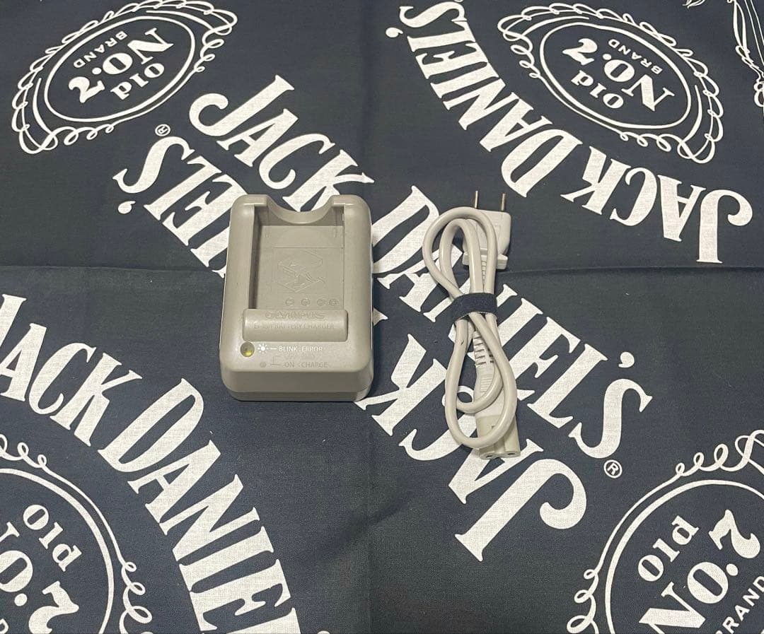 OLYMPUS ミラーレス一眼カメラ OM-D E-M10 MarkIII EZ