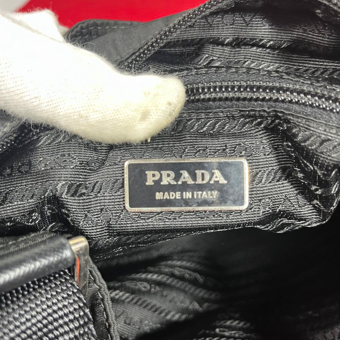 PRADA プラダ　ショルダーバッグ サコッシュ　ナイロン　黒　ヴィンテージ