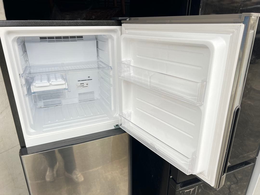 シャープノンフロン冷凍冷蔵庫 SJ-D23D-S 2018年