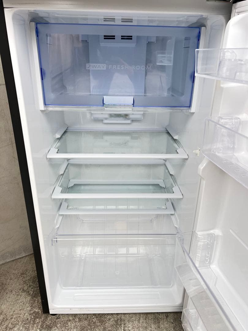 シャープノンフロン冷凍冷蔵庫 SJ-D23D-S 2018年