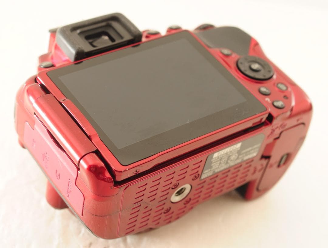 Nikon D5300 レッド デジタルカメラ＆18-55レンズ付き