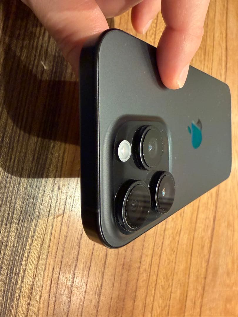 【美品】　iPhone16Pro 256GBブラックチタニウム SIMフリー