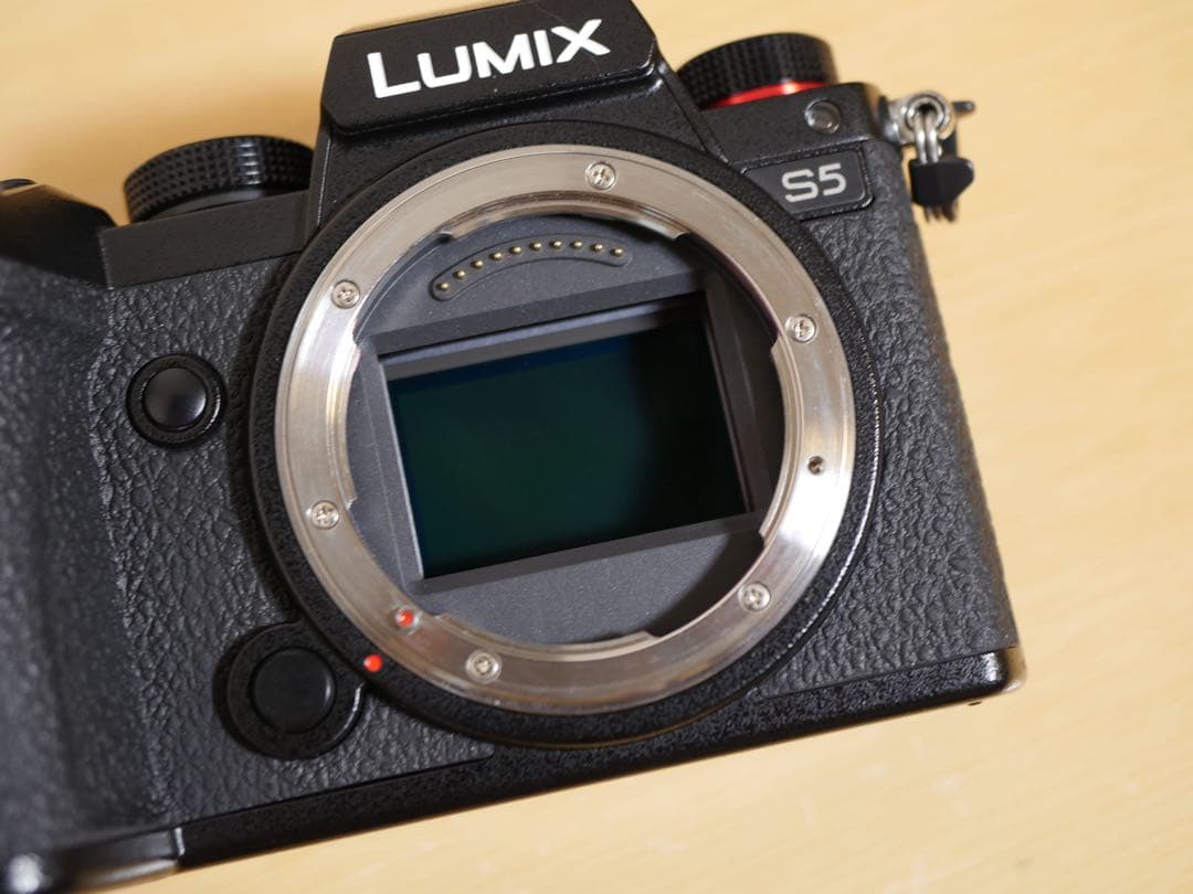 【良品】パナソニック LUMIX S5 本体
