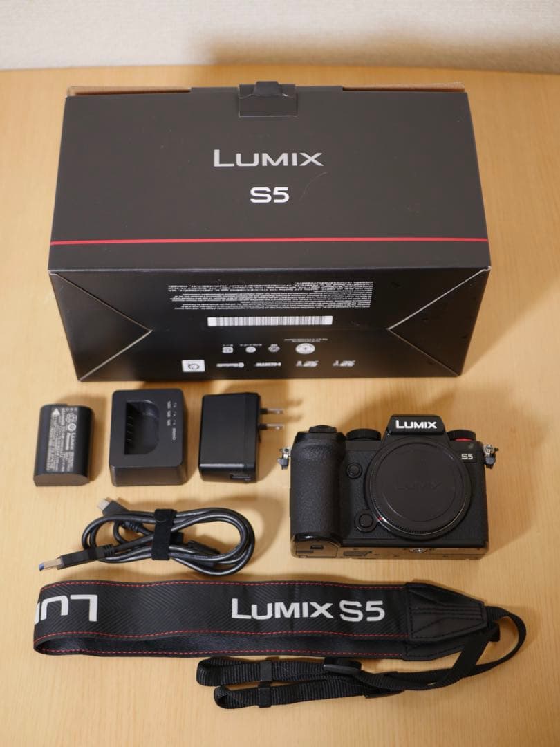 【良品】パナソニック LUMIX S5 本体