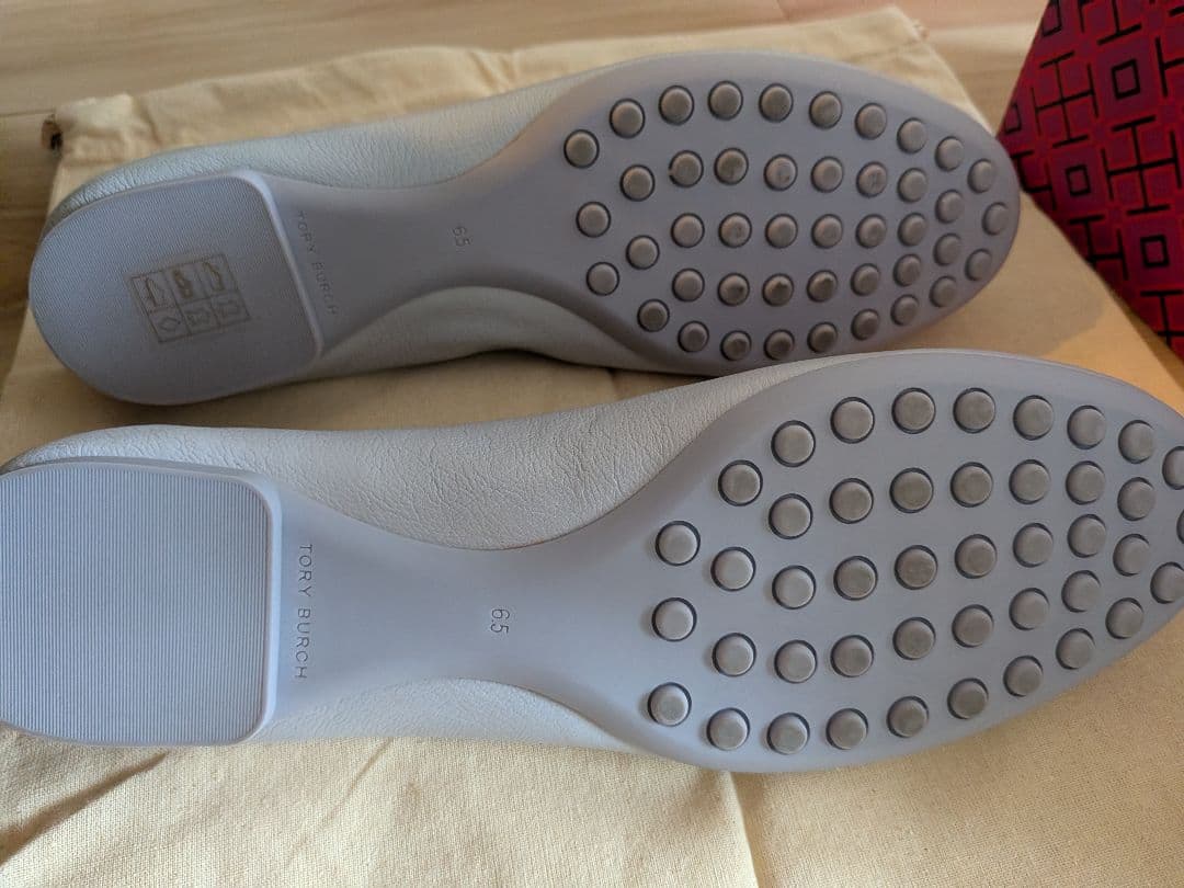 【新品未使用】Tory Burch 薄紫 フラットバレエシューズ