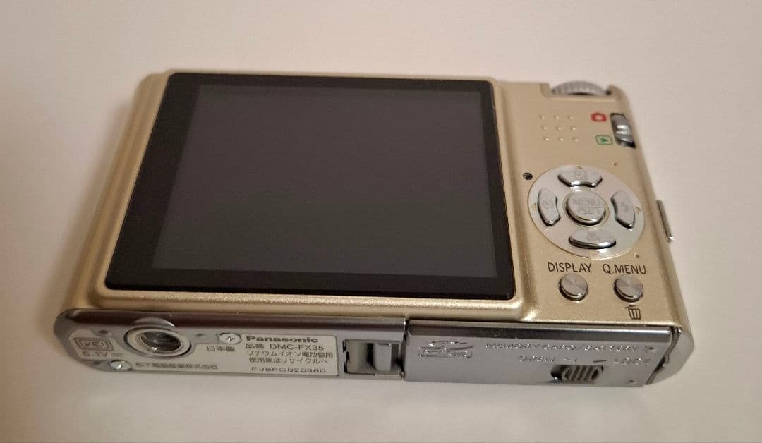 [美品]パナソニック Panasonic LUMIX DMC-FX35コンデジ