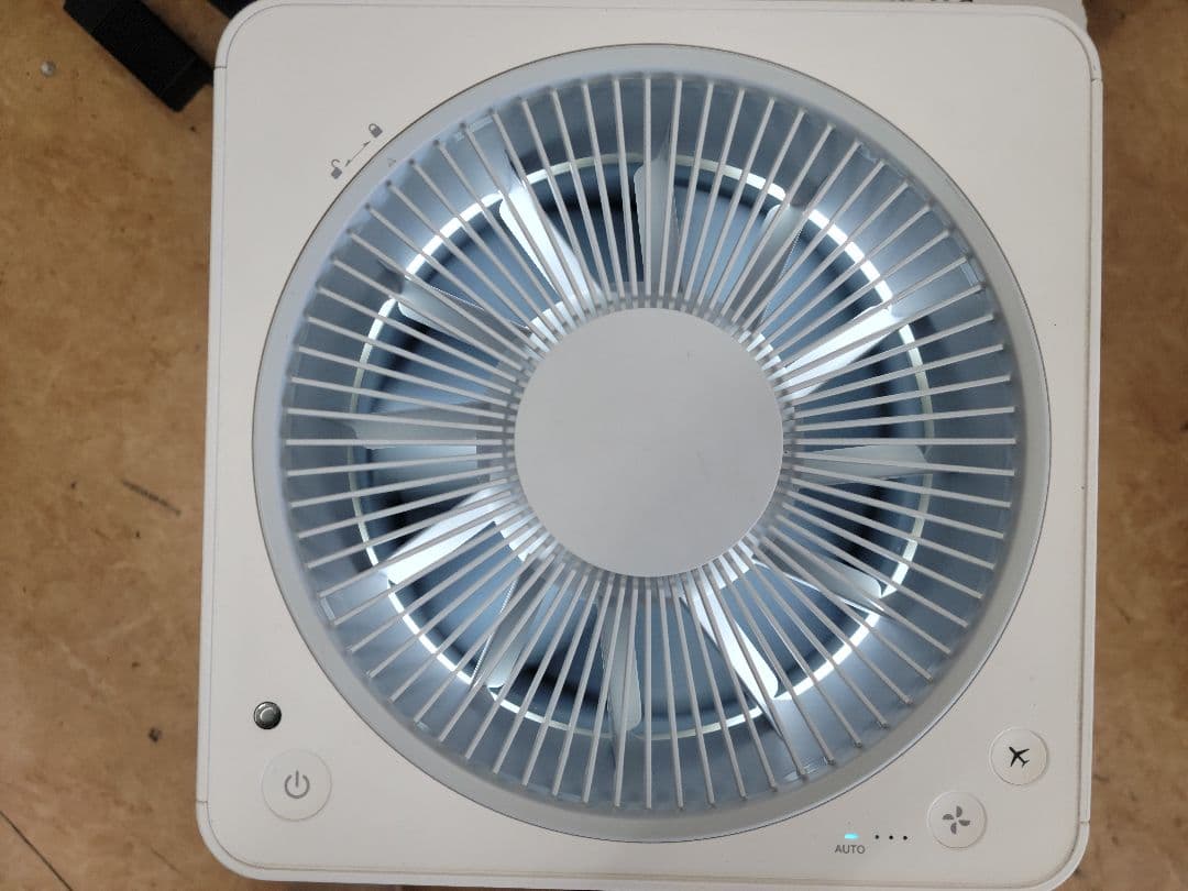 BALMUDA The Pure A01A-WH　バルミューダ　空気清浄機　中古