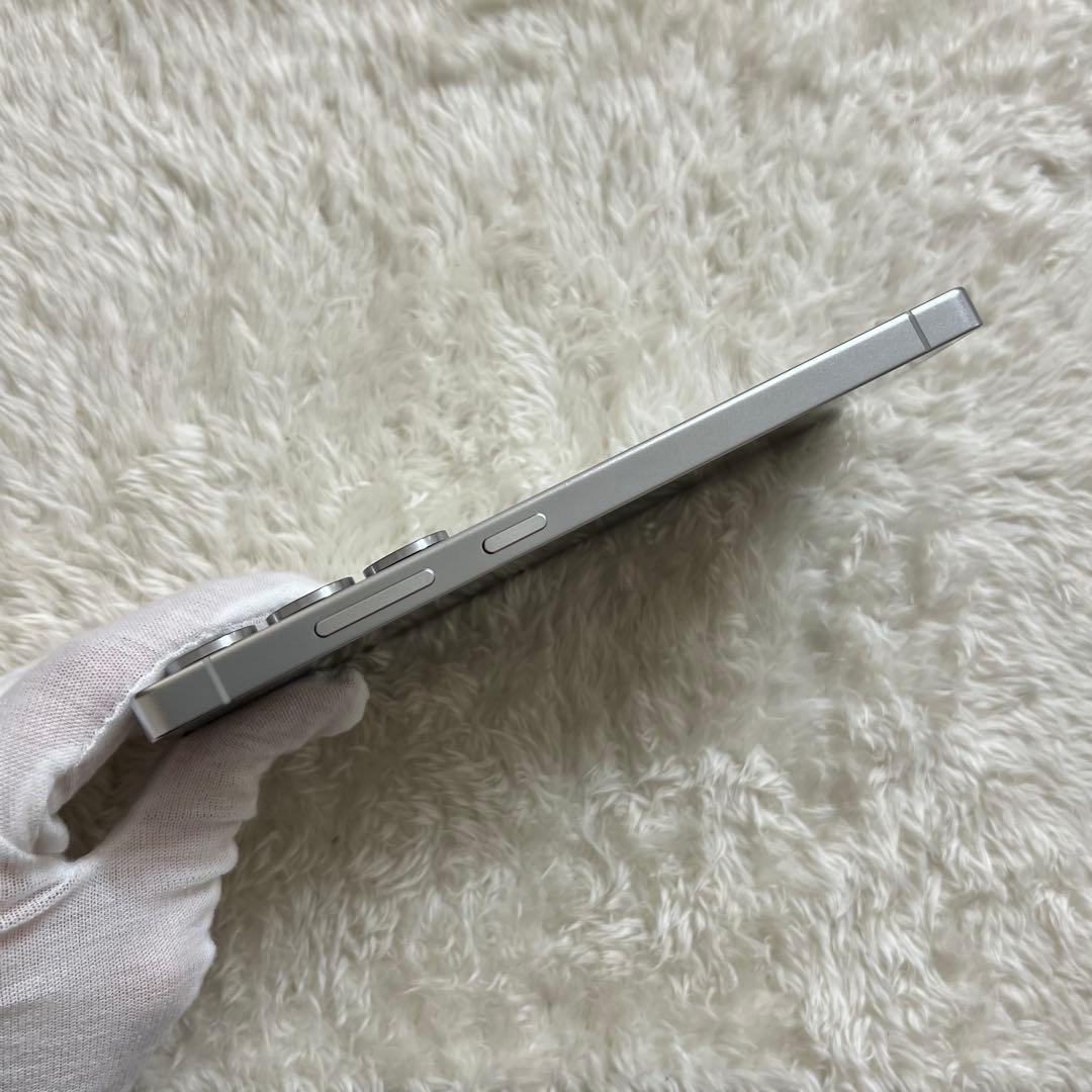 ★ Galaxy S25 ultra 256GB ホワイトシルバー美品j06
