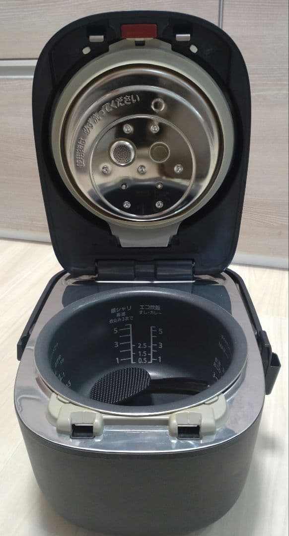 Panasonic おどり炊き 可変圧力IH SR-MPW10E8 5.5号