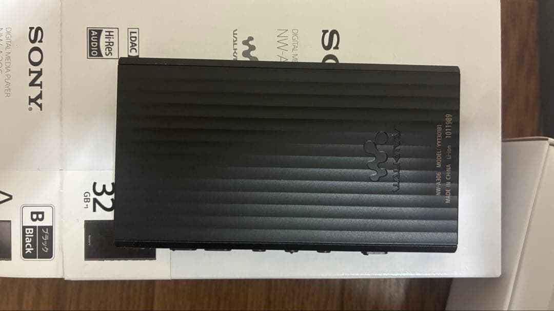 ［純正ケース，付属品完備］ソニーウォークマン NW- A306