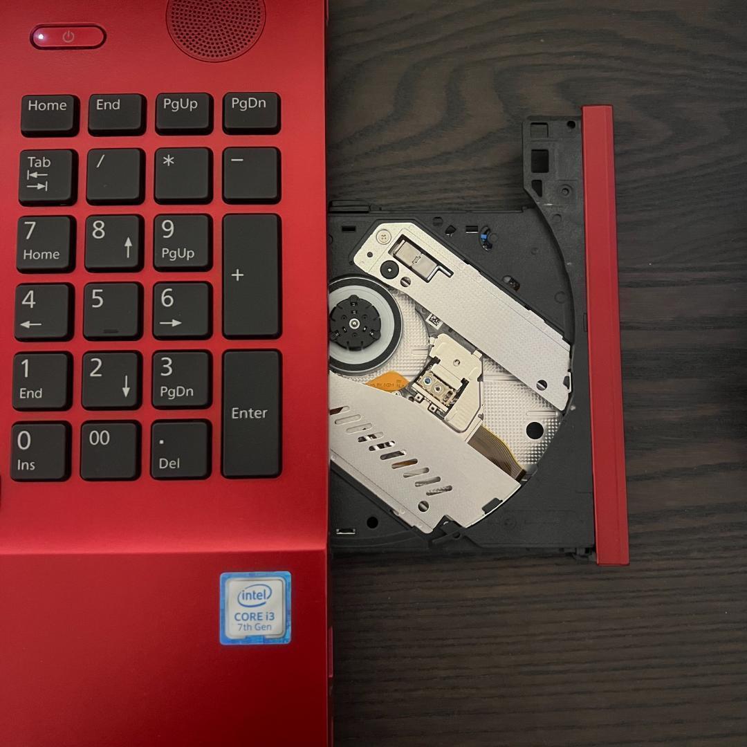 富士通 LIFEBOOK✨オフィス付☆SSD256GB☆メモリ8GB☆i3