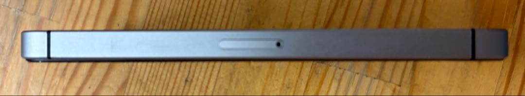 Apple iPhone SE 本体