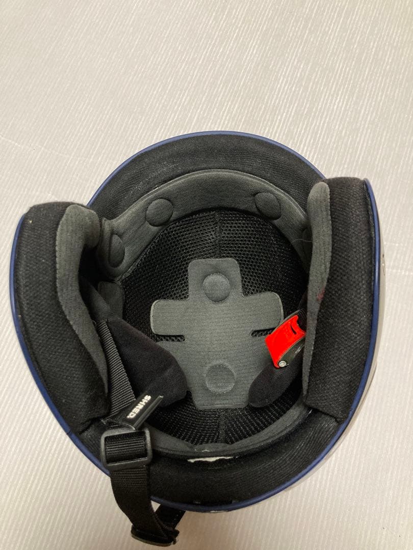 SHRED ヘルメット M/L