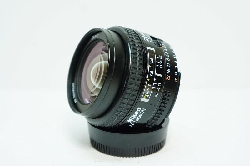 【明るい広角レンズ/美しいボケ】 Nikon AF 24mm F2.8