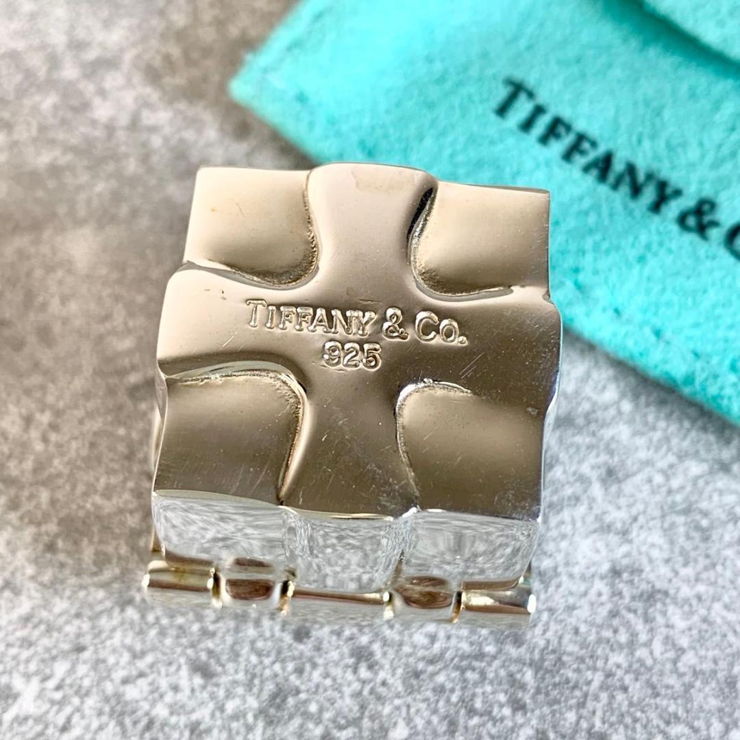 ティファニー ギフトボックス ジュエリーケース ピルケース シルバー SP1e