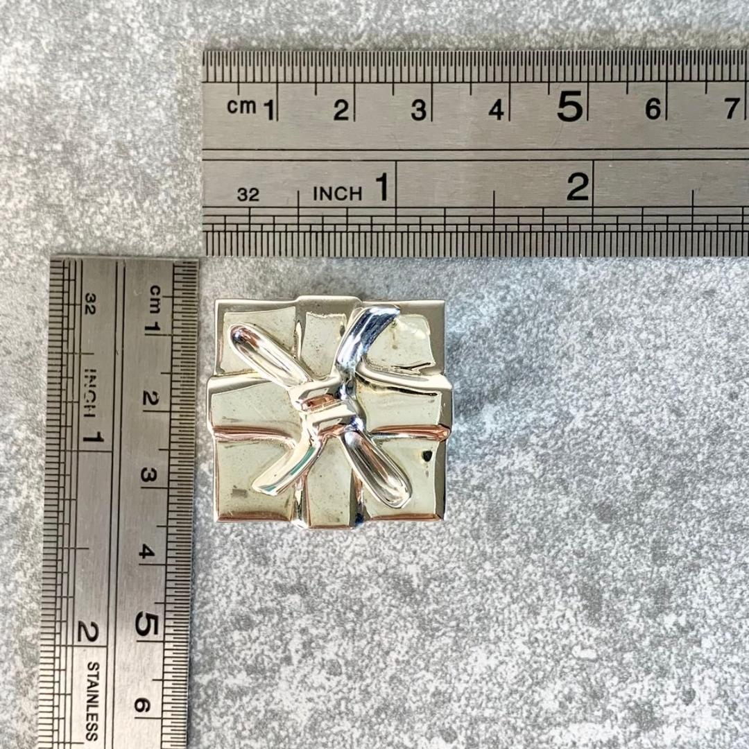 ティファニー ギフトボックス ジュエリーケース ピルケース シルバー SP1e