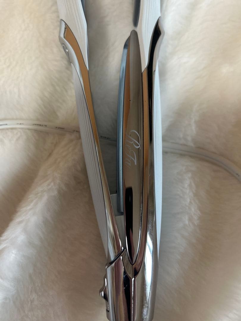 ReFa ストレートアイロン（2023年製） RE-AT-02A ホワイト