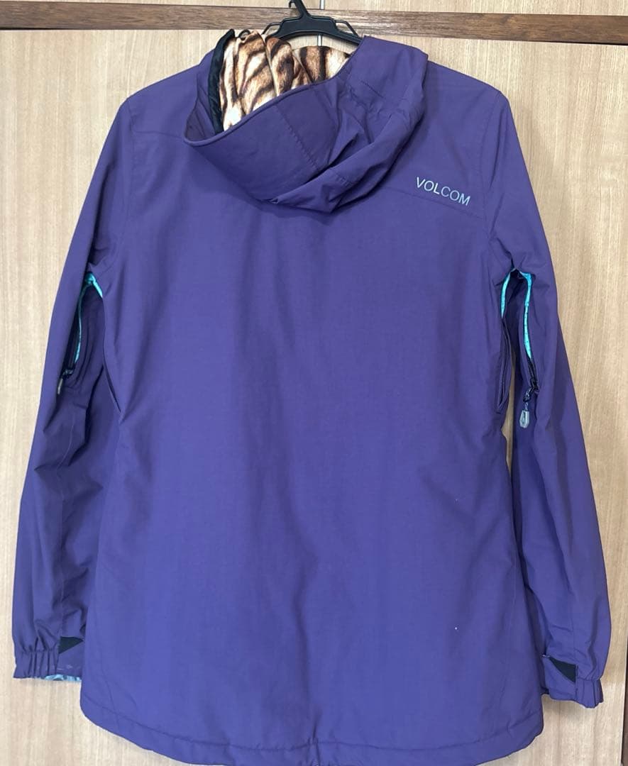 ボルコム　スノーボードウエア