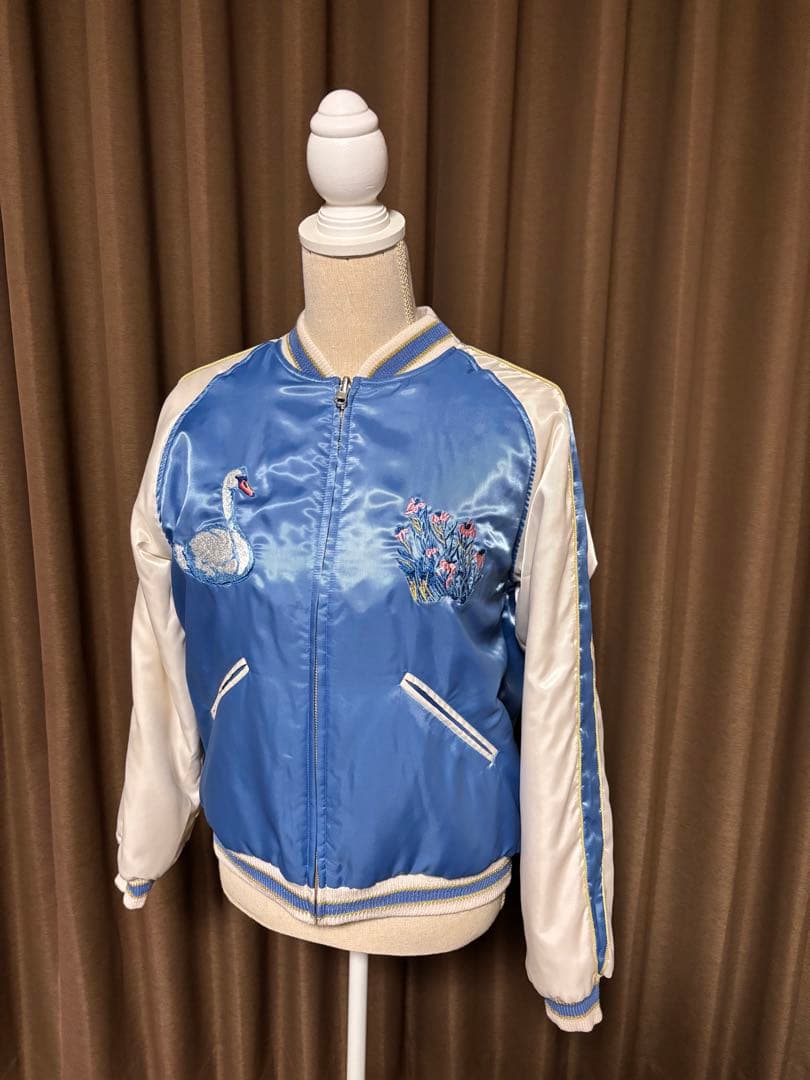 ビームス クチュール×ルル メリー花＆スワン刺繍入りスカジャン