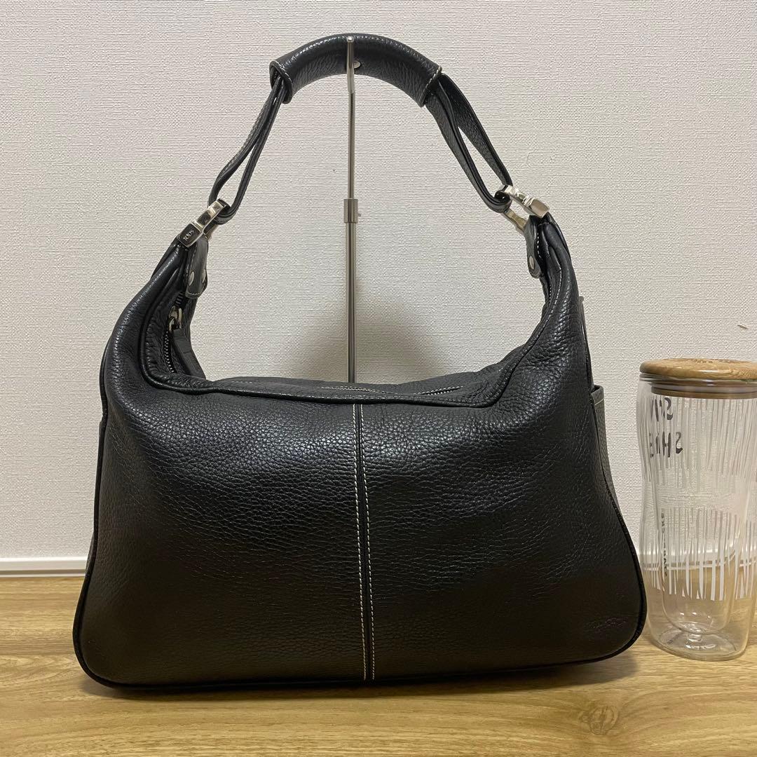 《美品》TOD’S （トッズ）レザー セミショルダーバッグ ブラック 黒