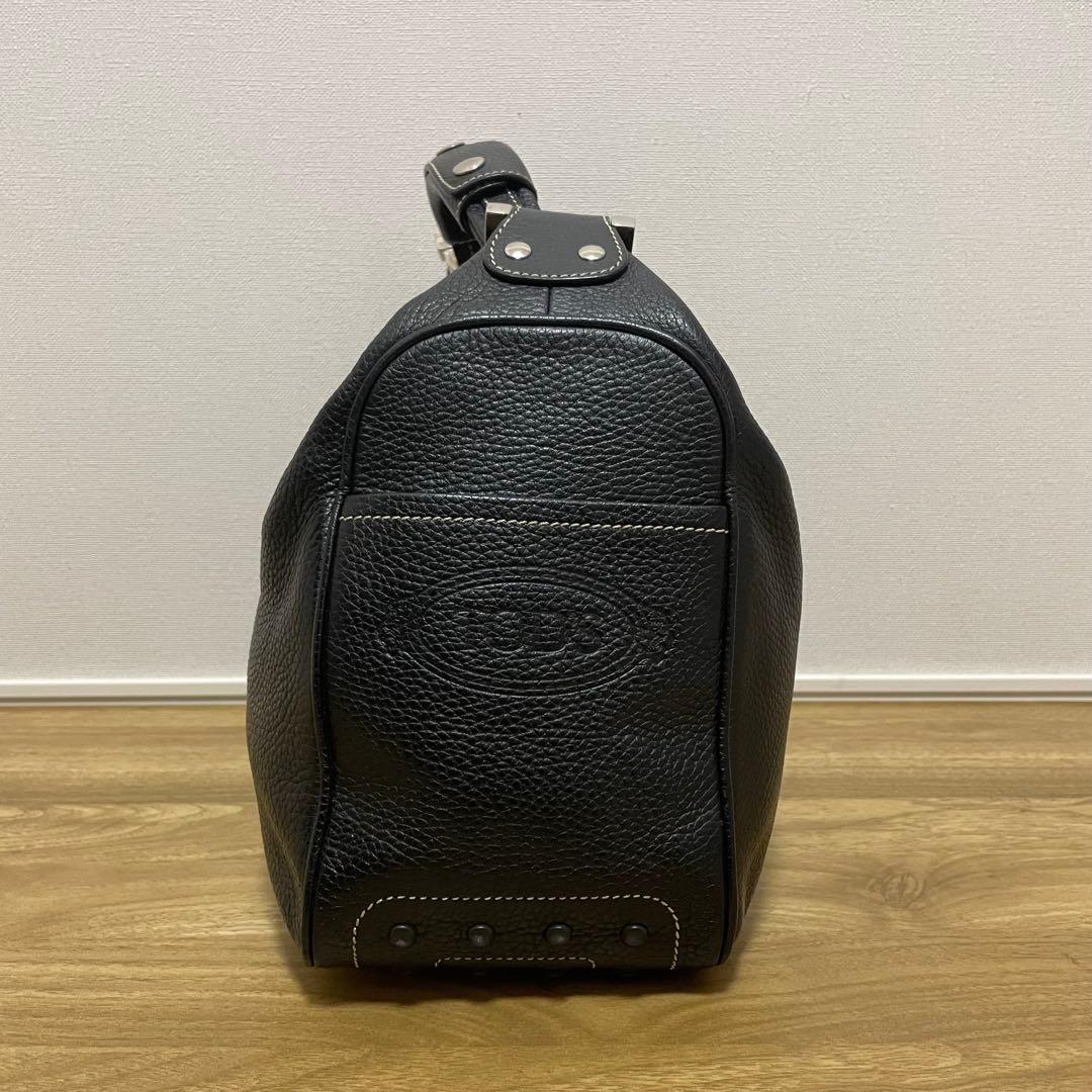 《美品》TOD’S （トッズ）レザー セミショルダーバッグ ブラック 黒