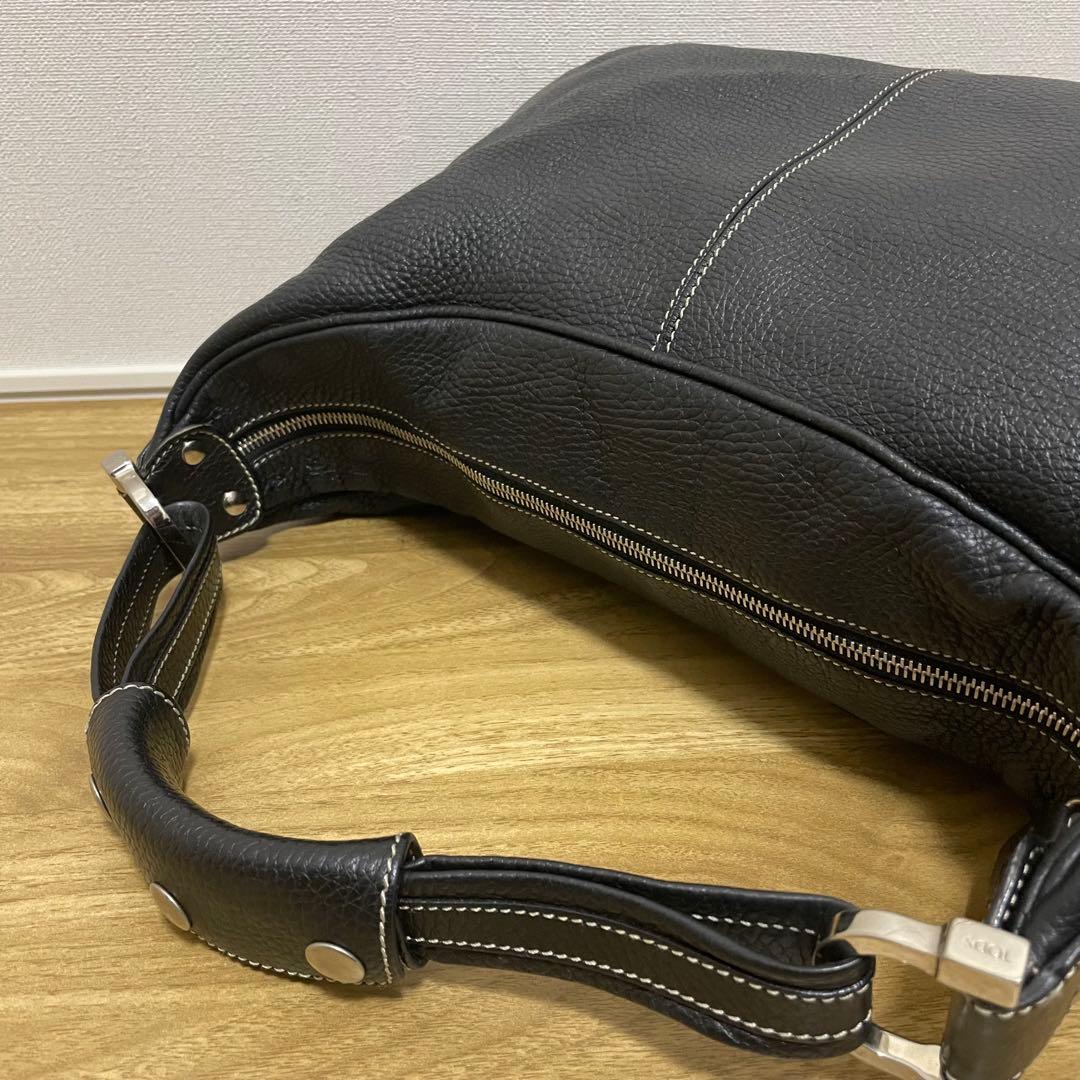 《美品》TOD’S （トッズ）レザー セミショルダーバッグ ブラック 黒