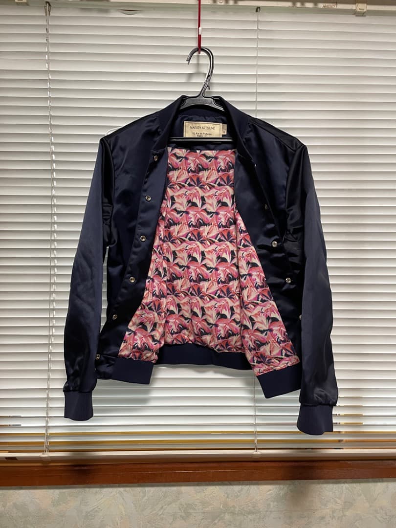 メゾンキツネ（MAISON KITSUNE）のスタジャン