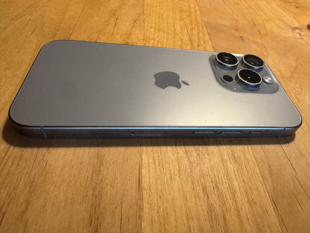 iPhone 15 Pro 128GB ナチュラルチタニウム SIMフリー