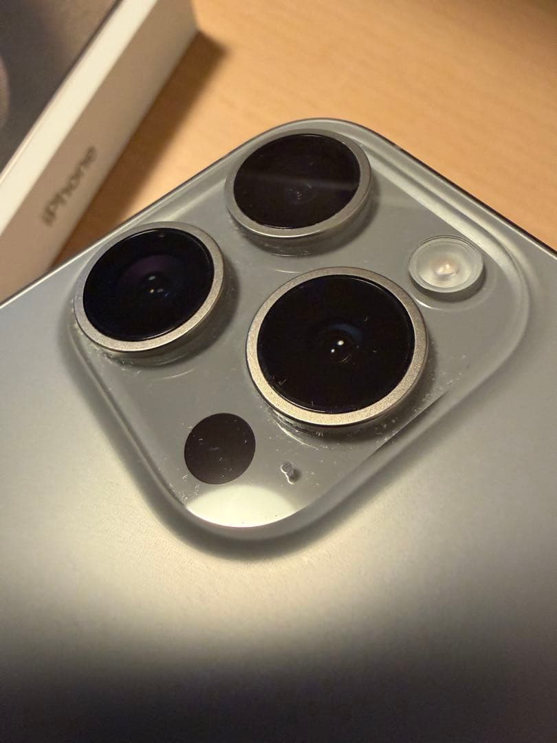 iPhone 15 Pro ナチュラルチタニウム 本体 SIMフリー 128GB