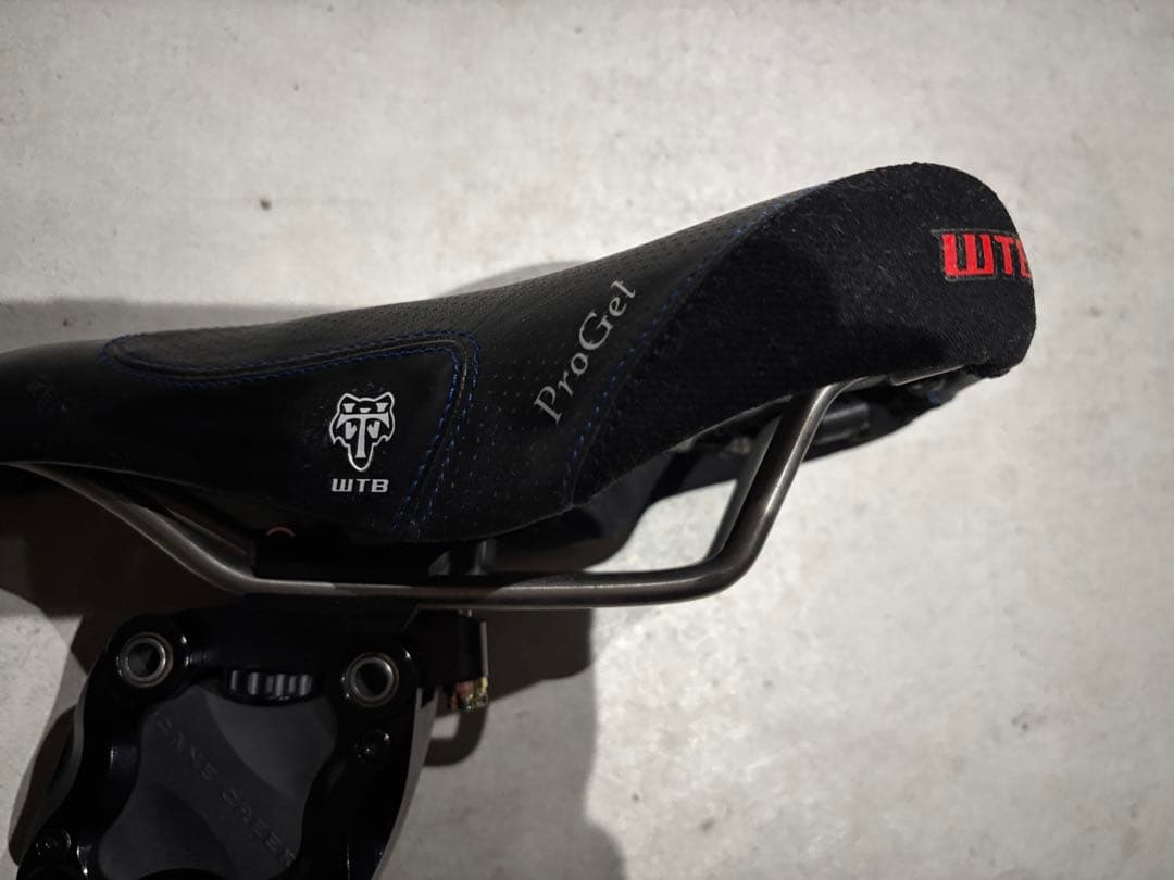 cane creek thudbuster サッドバスター