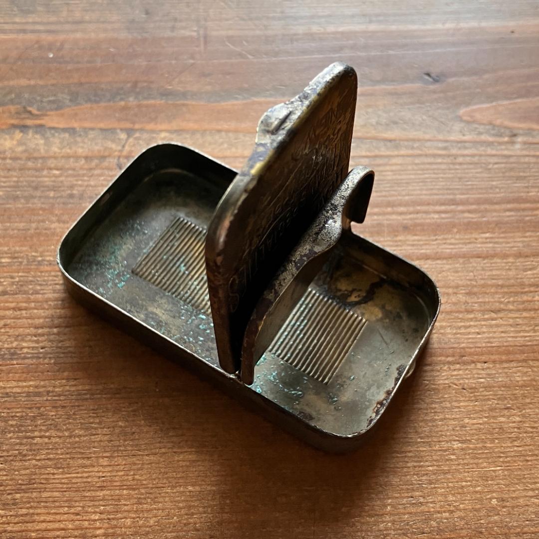 US広告入マッチケース／1800年代／真鍮製／ノベルティ／Match Safe