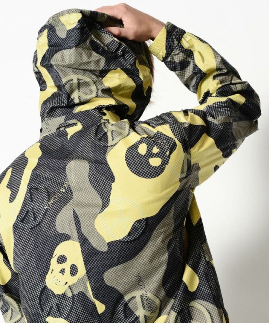 マーク＆ロナ(MARK&LONA)スカル迷彩柄ナイロンジャケット