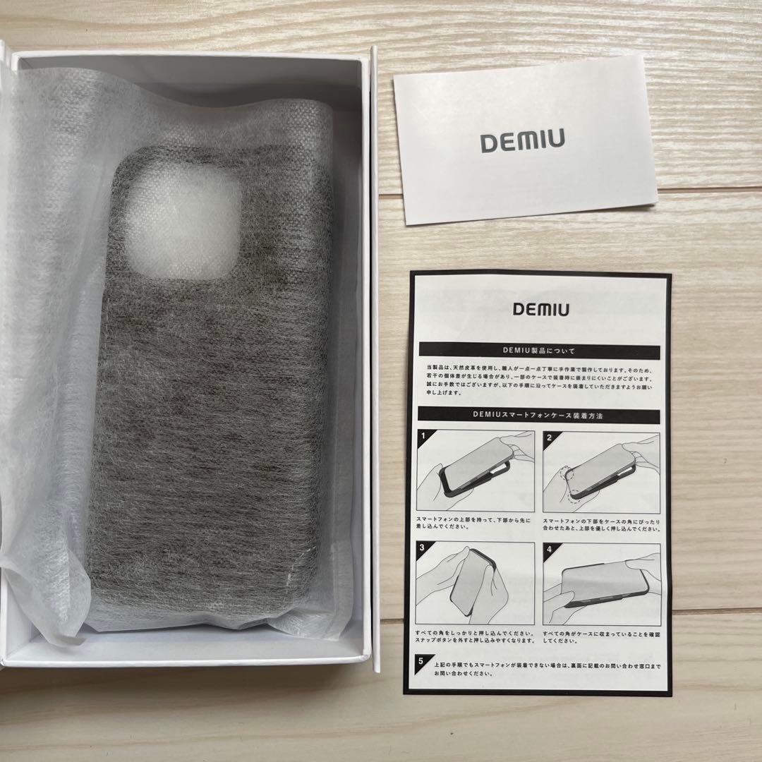 新品未使用☆DEMIU POCHE FLAT IPhone 16Pro エトープ