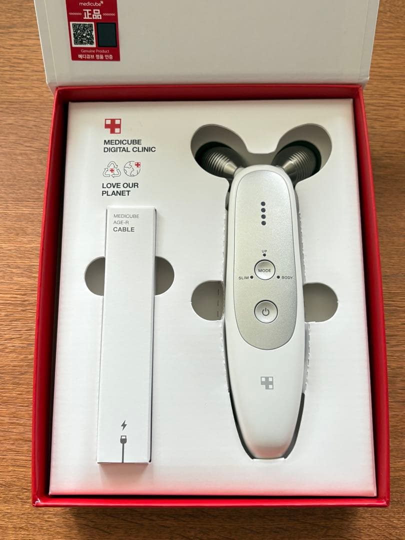 MEDICUBE AGE-R Derma EMS Shot (エージアール）