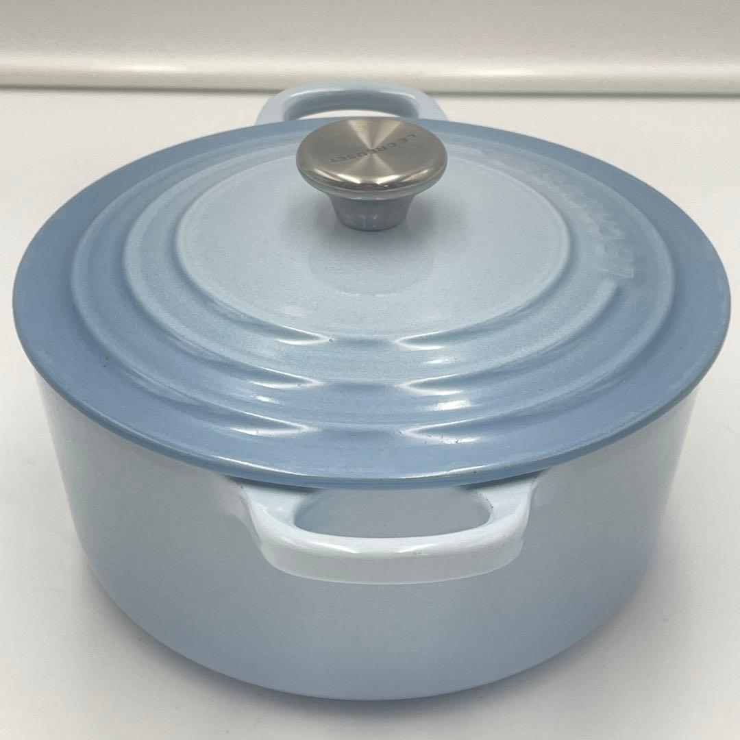 美品　ル・クルーゼ シグニチャー ココット・ロンド 18cm コースタルブルー