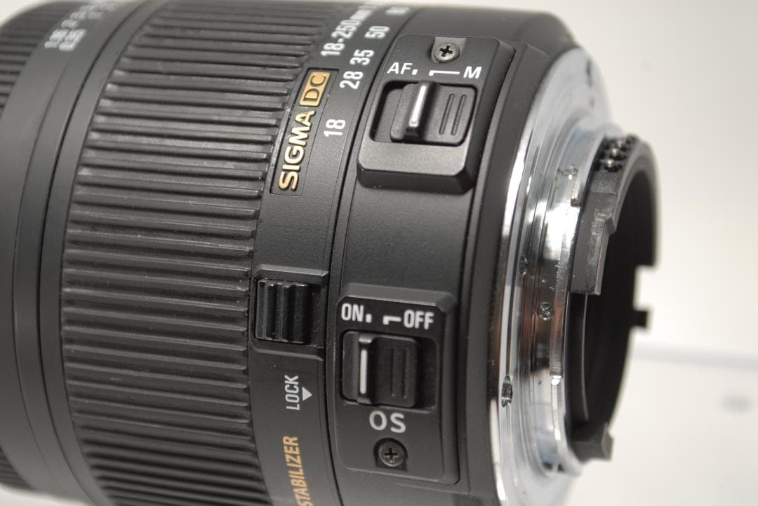 ☘️シグマ☘️ ニコンマウント 18-250 3.5-6.3 DC MACRO