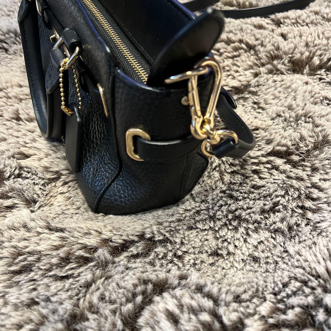 極美品✨コーチ　COACH ショルダーバッグ　黒　レザー　斜めがけ　ミニサイズ