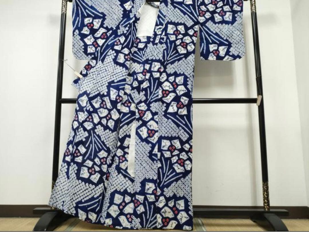 浴衣◆美品◆有松鳴海絞り 手縫い 青 花柄 身丈162.5 裄65.5 洗濯済み