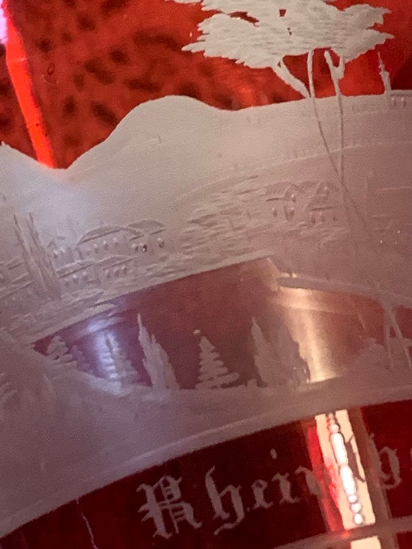 ボヘミアガラス　アンティーク19世紀後半　細密にカットされた風景画が素敵です！