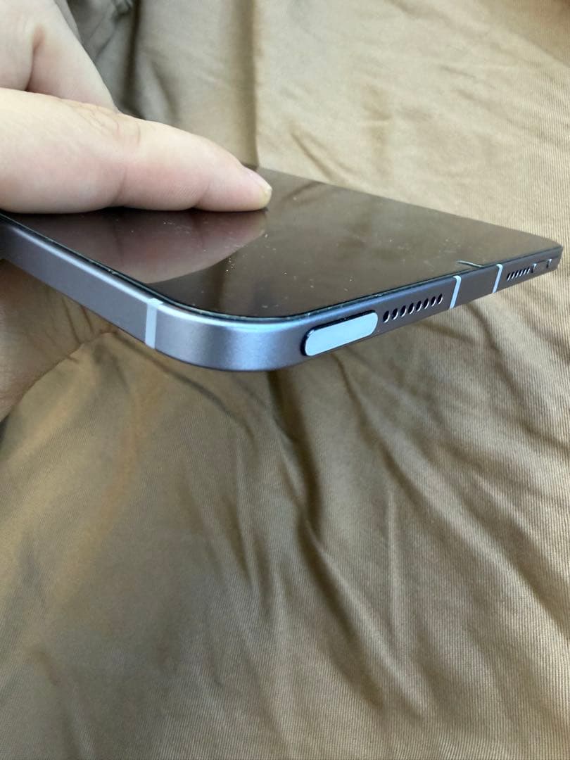 iPad mini 第6世代　WiFi セルラーモデル　64gb