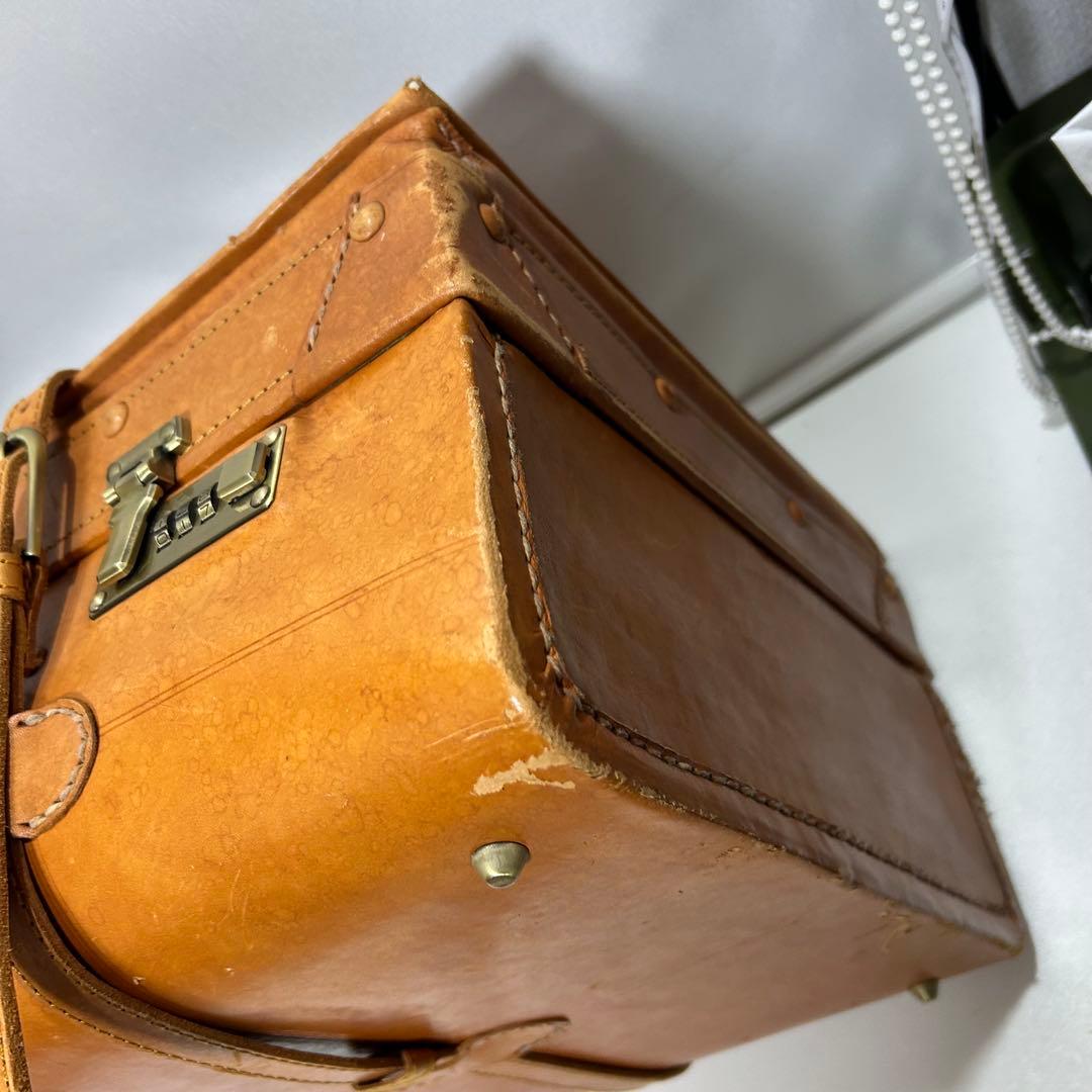 希少■ ミッフィー　リーブス　トランクケース　牛革