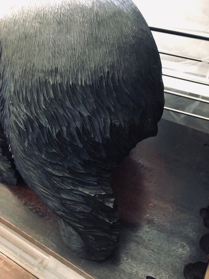 大特価！値下げ！木製 クマの彫刻 大きい。