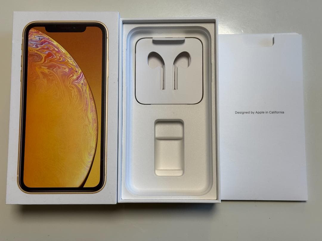 iPhone XR 128GB MT0Q2J/A 本体